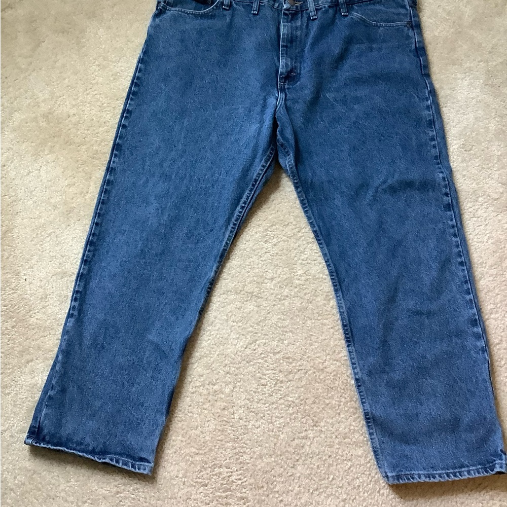 Wrangler Relaxed Blue Jeans Classic Fit